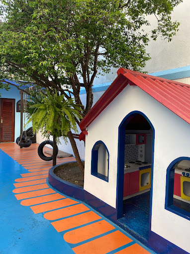 Parquinho infantil externo
